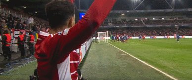 KY开云官网-【欧冠】双响登贝莱8场15球！巴黎3比0客胜布雷斯特